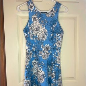 Soprano size M floral skater dress